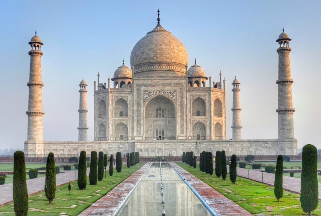 BEST TIME TO VISIT THE TAJ MAHAL