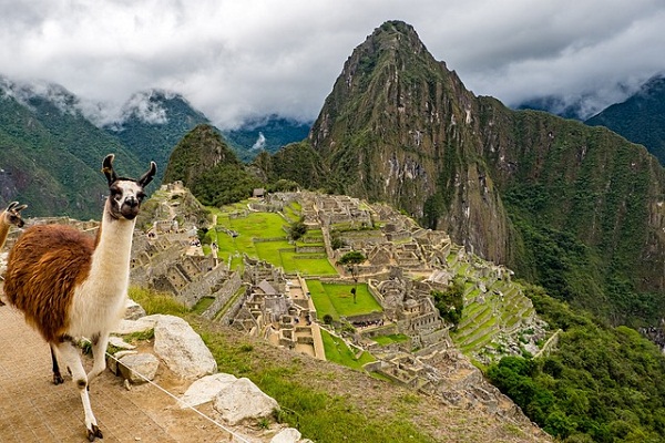 how high is machu picchu