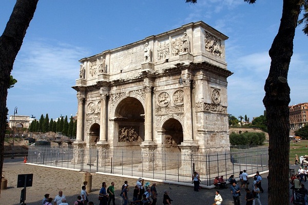 BEST TIME TO VISIT THE ROMAN COLOSSEUM